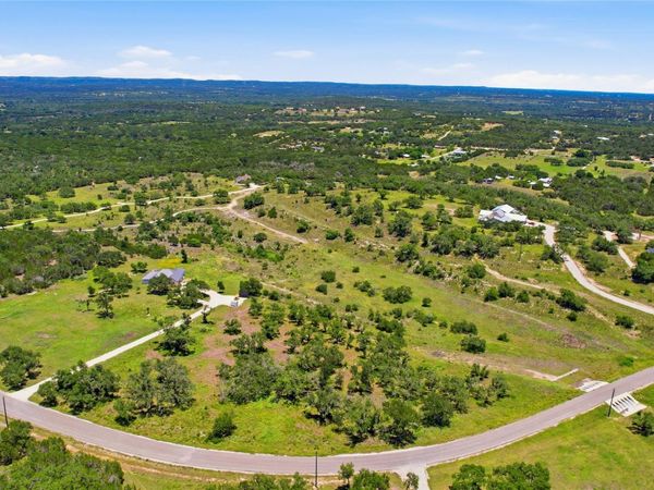 623 Whiskey TRL, Blanco, TX 78606