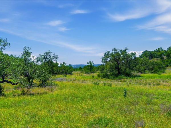 623 Whiskey TRL, Blanco, TX 78606