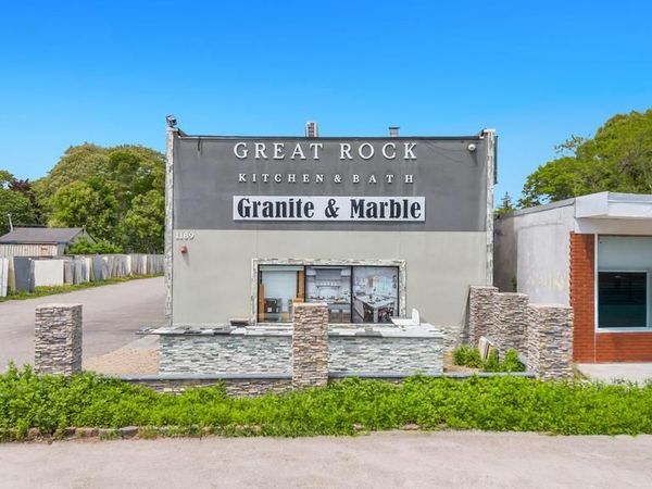 1189 Montauk Highway, Mastic, NY 11950