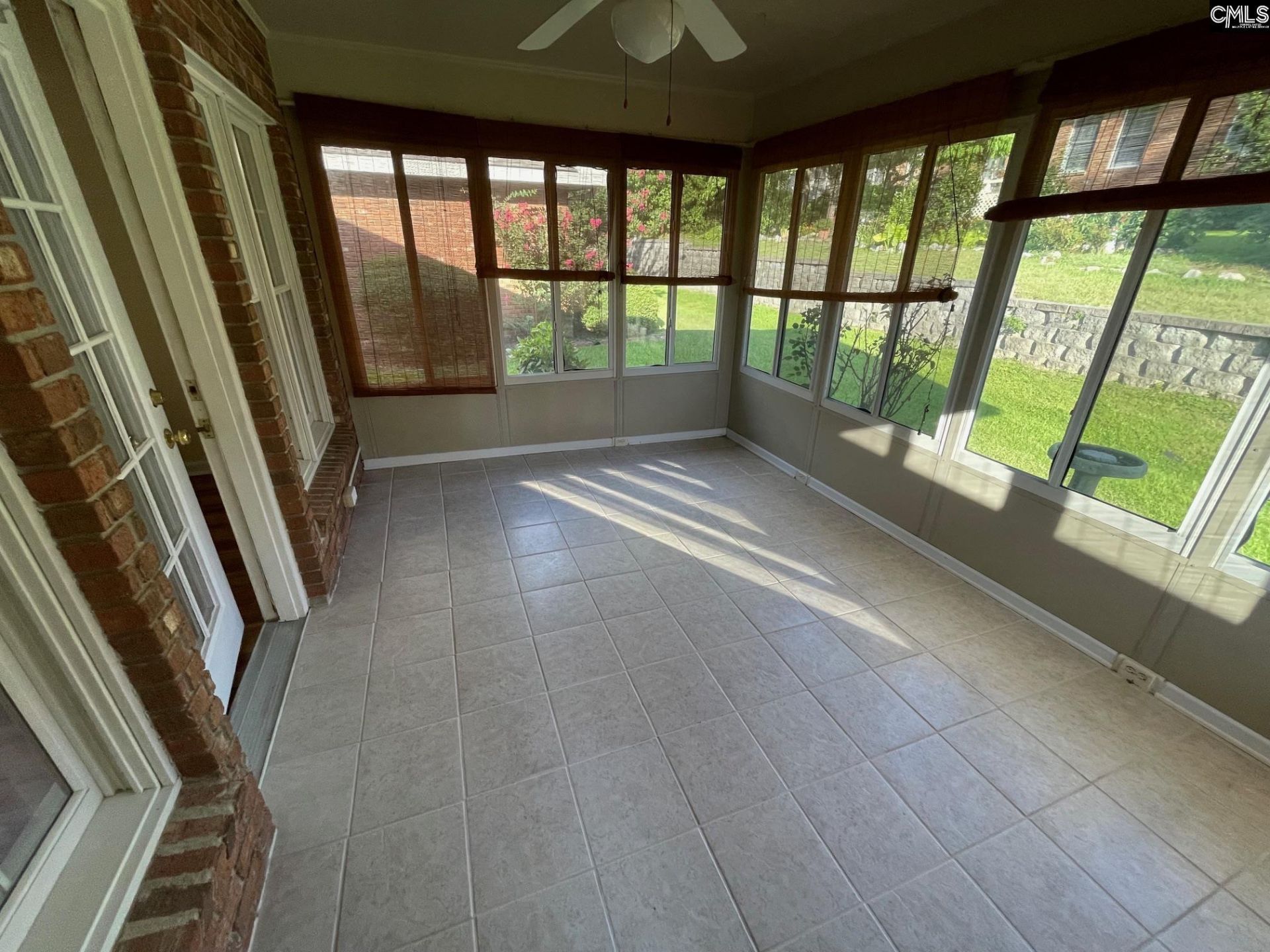 105 Meadowview Court Photo 14