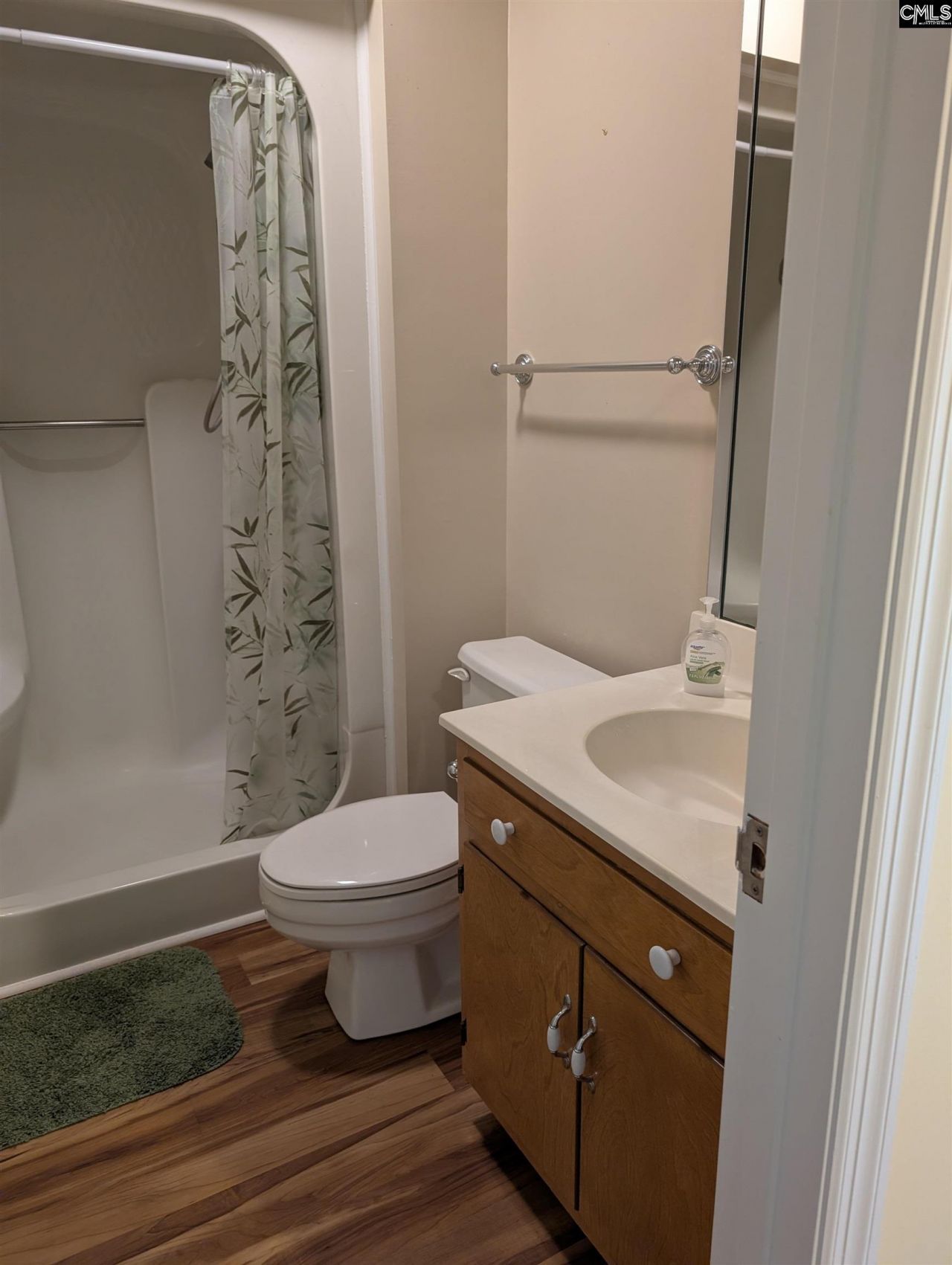105 Meadowview Court Photo 15