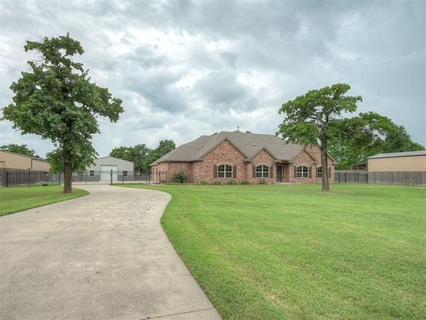 12084 Eastwood Drive, Choctaw, OK 73020