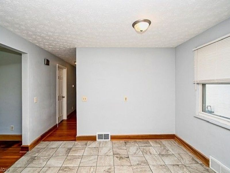 5011 W Boulevard NW, Canton, OH 44718 Photo 10