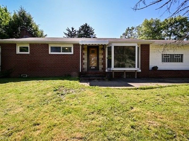 5011 W Boulevard NW, Canton, OH 44718 Photo 2