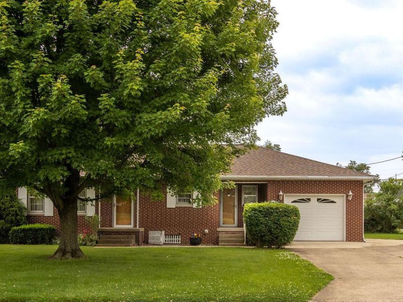 1320 Beacon Street , Lancaster, OH 43130 Photo 2