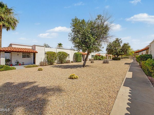 2021 E TIERRA BUENA Lane, Unit 1, Phoenix, AZ 85022