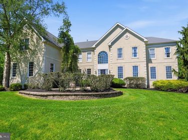 2 ROSSITER CIRCLE , NEW HOPE, PA 18938