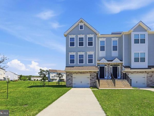 121 LEXINGTON PLACE, DOVER, DE 19901