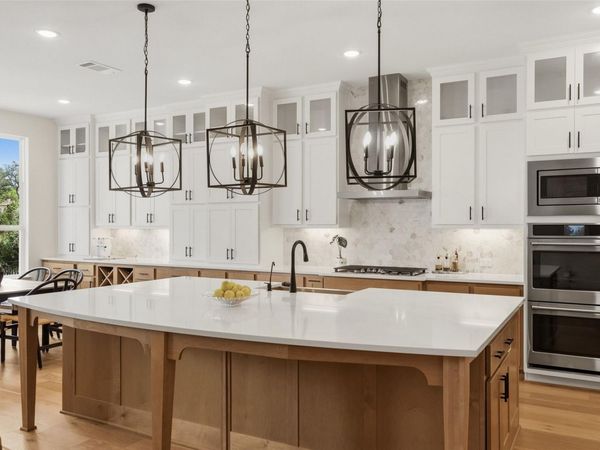 542 Running Bird RD, Austin, TX 78737