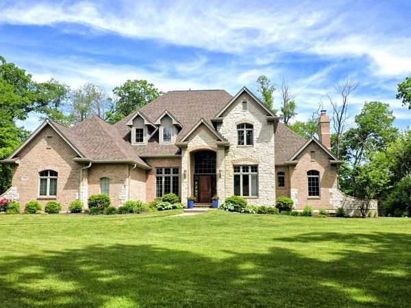7508 Forest Oak Drive , McHenry, IL 60050
