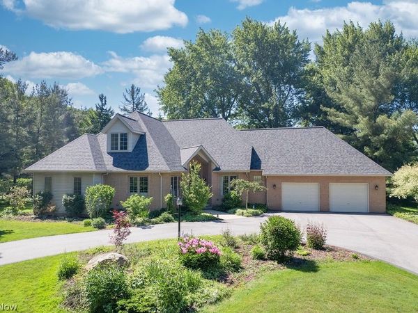 10 Deep Creek Lane , Moreland Hills, OH 44022