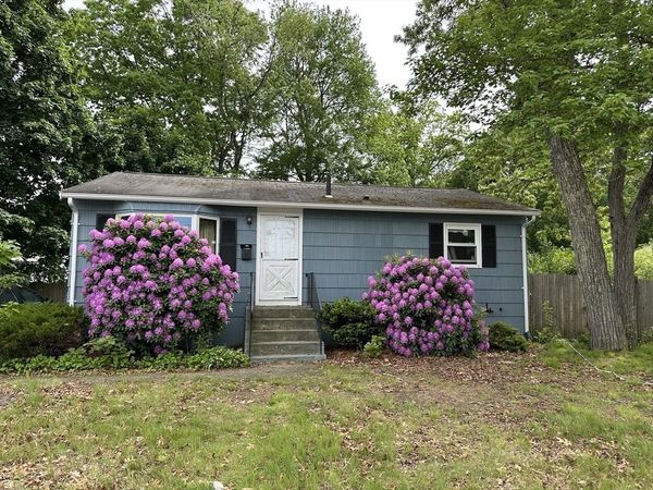 22 Brookside Rd, Rockland, MA 02370
