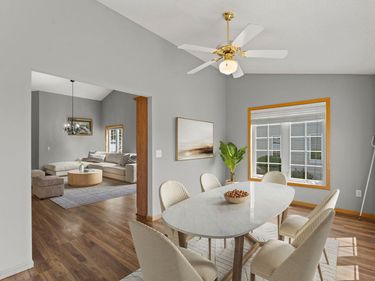 5208 Deerfield Lane SE, Prior Lake, MN 55372
