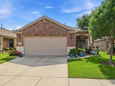 8915 Twin Pines Lane, Frisco, TX 75036