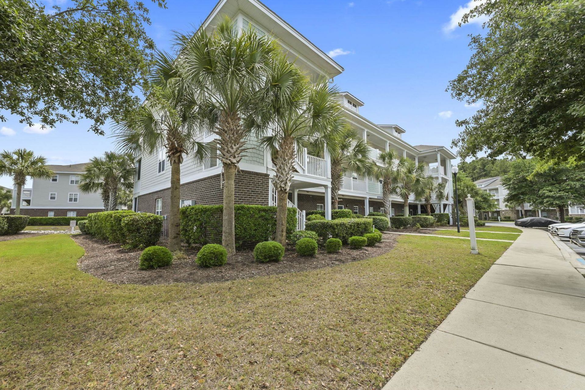 6253 Catalina Dr.  Photo 4