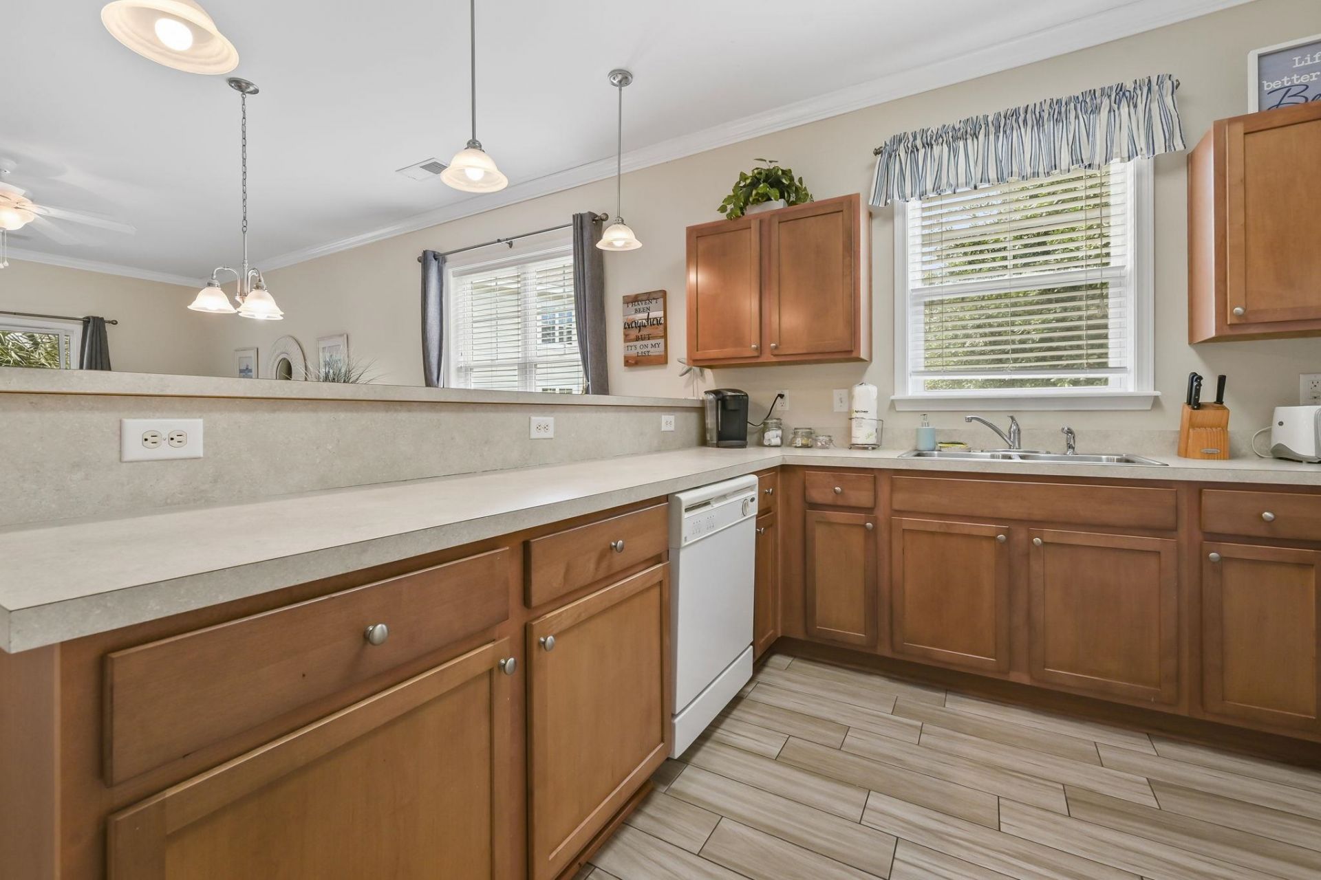 6253 Catalina Dr.  Photo 5