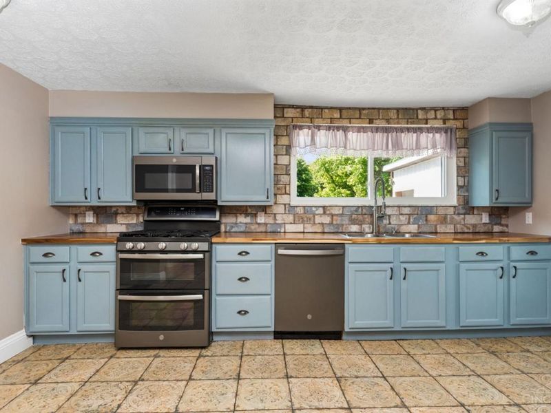 255 E Plane Street, Tate Twp, OH 45106 Photo 37