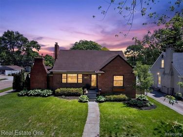 2822 Benjamin Avenue , Royal Oak, MI 48073