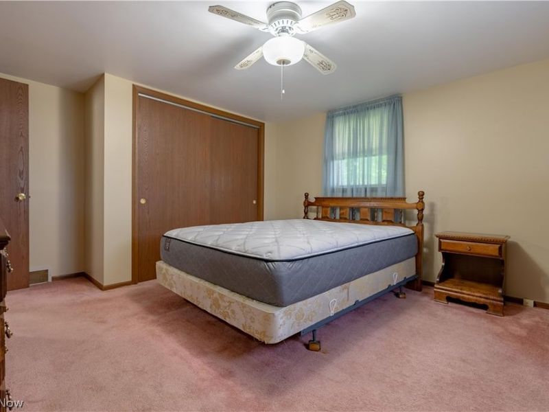 1860 N Freshley Avenue , Alliance, OH 44601 Photo 19