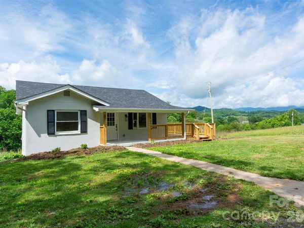37 King Drive , Leicester, NC 28748