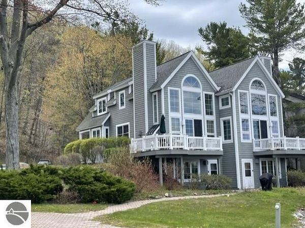 1 Fish House, Glen Arbor, MI 49636