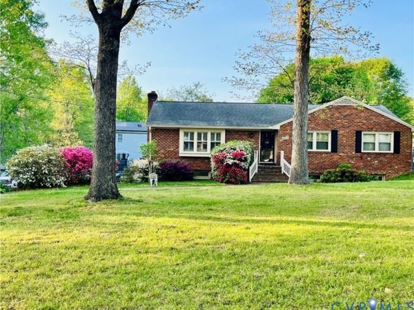 4512 Wraywood Avenue, Chester, VA 23831