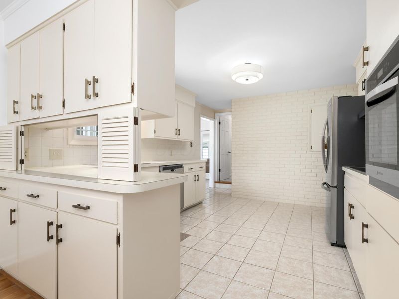 3071 Halesworth Road, Columbus, OH 43221 Photo 11