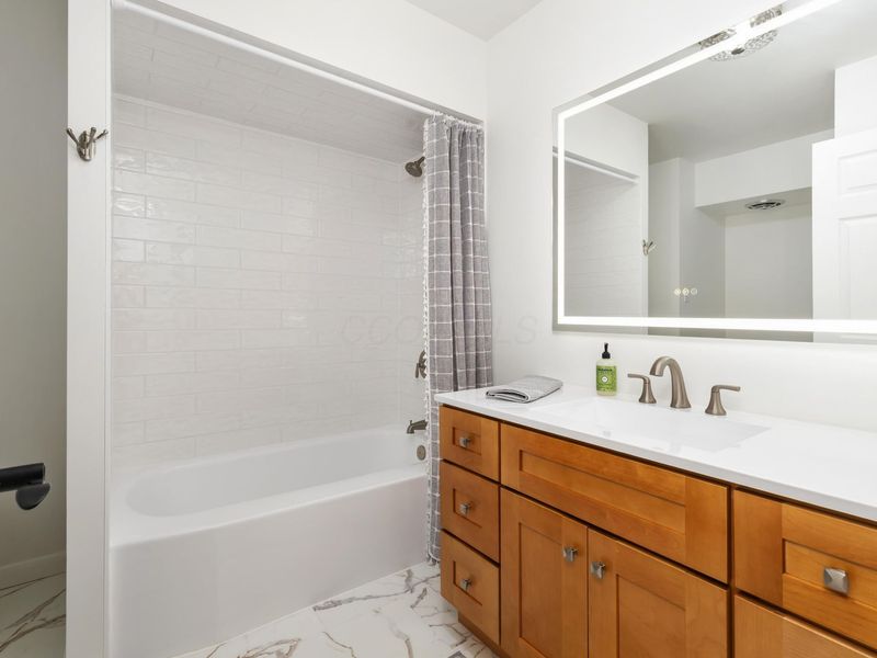 3071 Halesworth Road, Columbus, OH 43221 Photo 27