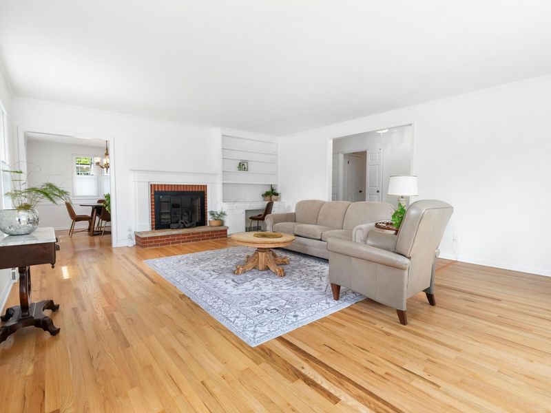 3071 Halesworth Road, Columbus, OH 43221 Photo 6