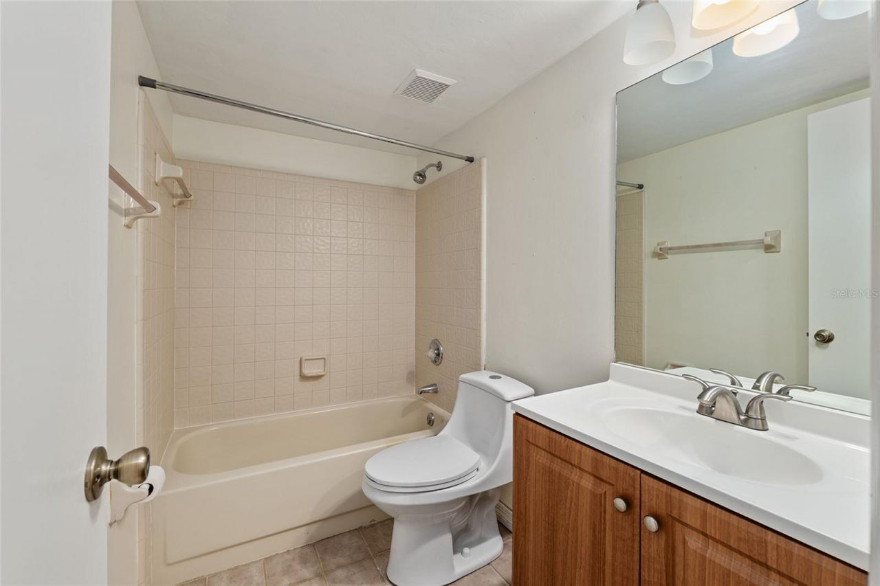 900 SW 62nd Boulevard, Unit L76, Gainesville, FL 32607 Photo