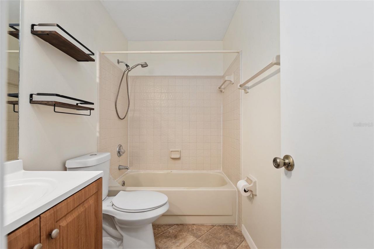 900 SW 62nd Boulevard, Unit L76, Gainesville, FL 32607 Photo