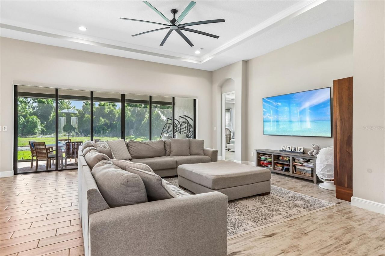 14142 Swiss Bridge Drive, Riverview, FL 33579 Photo