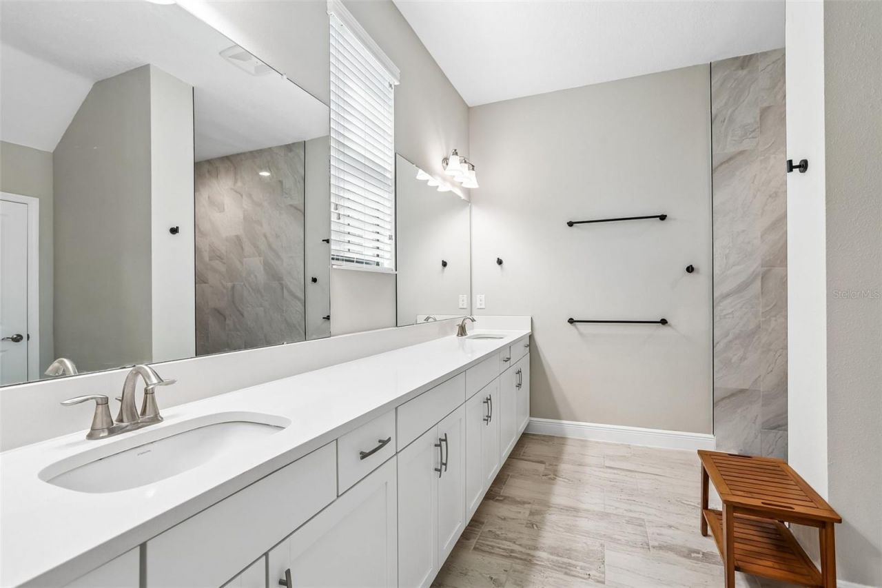 14142 Swiss Bridge Drive, Riverview, FL 33579 Photo