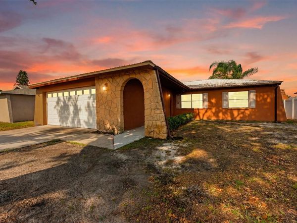 611 TANGERINE DRIVE , OLDSMAR, FL 34677