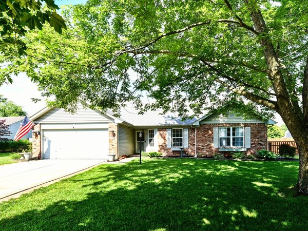 6634 Rushing River, Noblesville, IN 46062