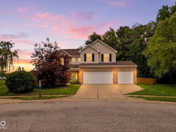 1909 Acorn Court, Avon, IN 46123