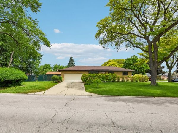 306 Poplar Avenue , Bensenville, IL 60106