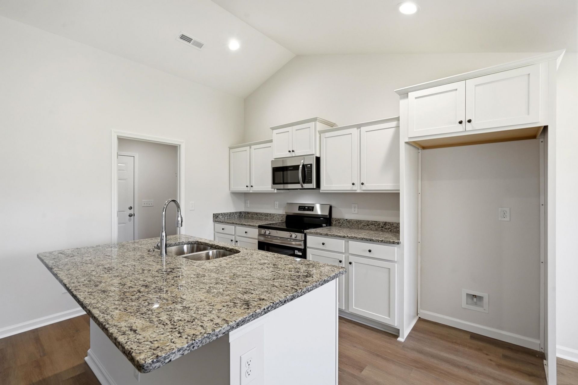 173 Gray Owl Dr. Photo 7