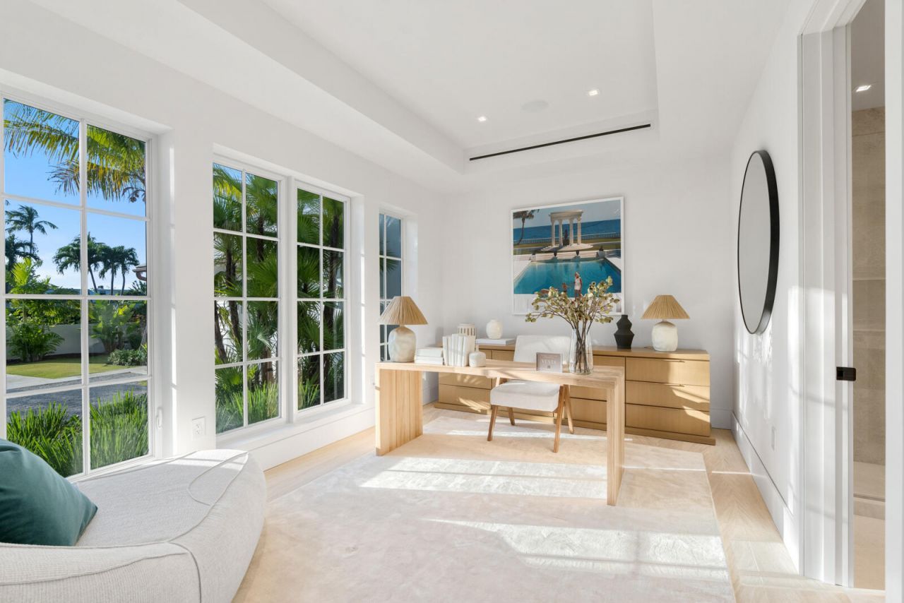 2219 E Ibis Isle Rd Road E, Palm Beach, FL 33480 Photo