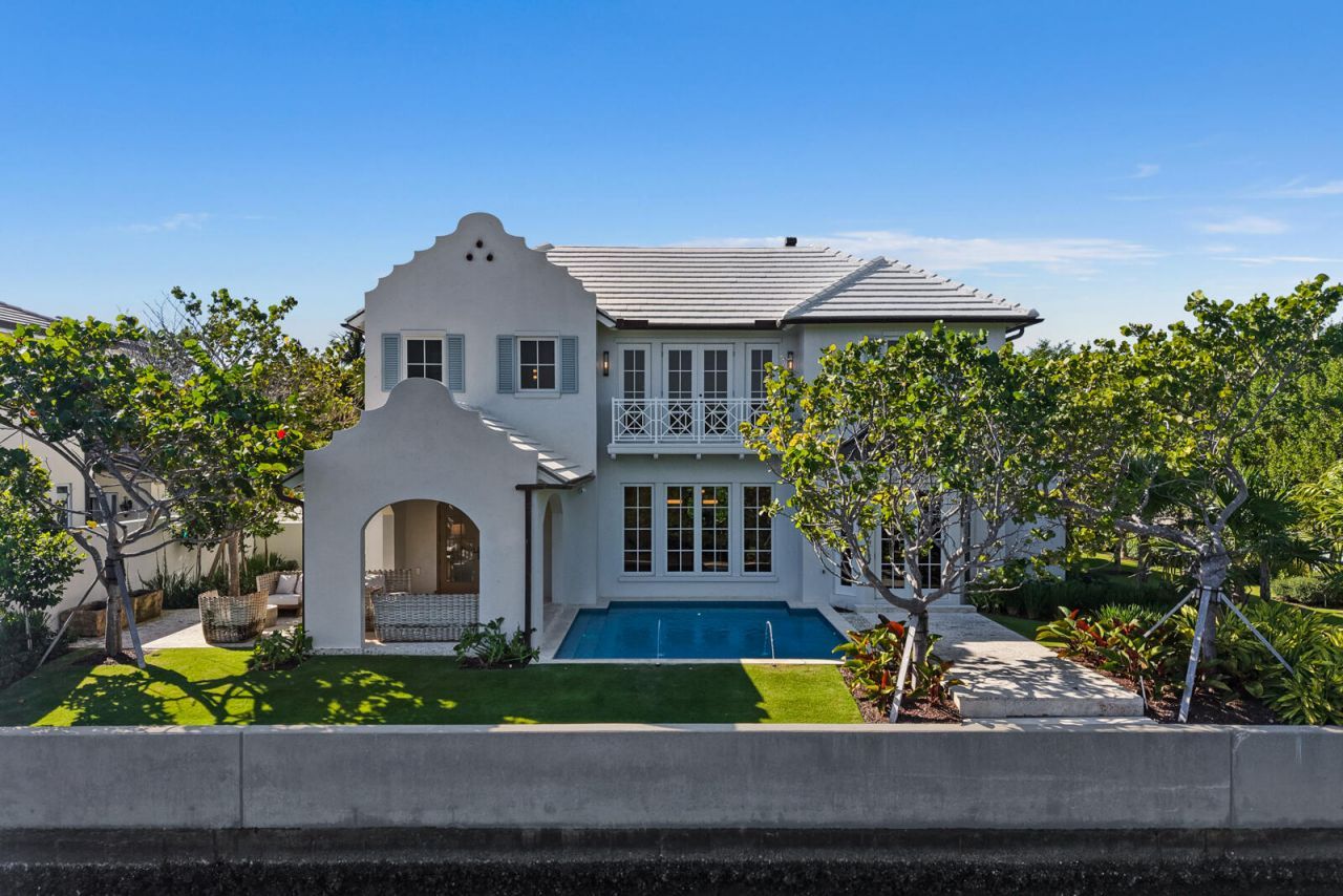 2219 E Ibis Isle Rd Road E, Palm Beach, FL 33480 Photo
