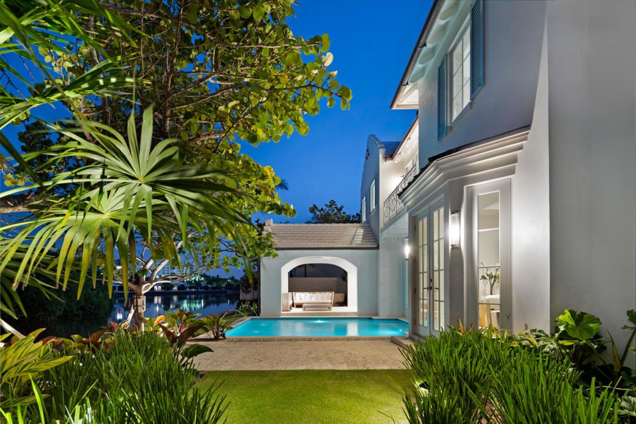 2219 E Ibis Isle Rd Road E, Palm Beach, FL 33480 Photo