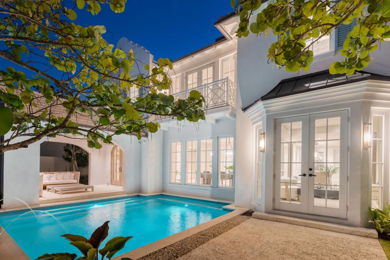 2219 E Ibis Isle Rd Road E, Palm Beach, FL 33480 Photo