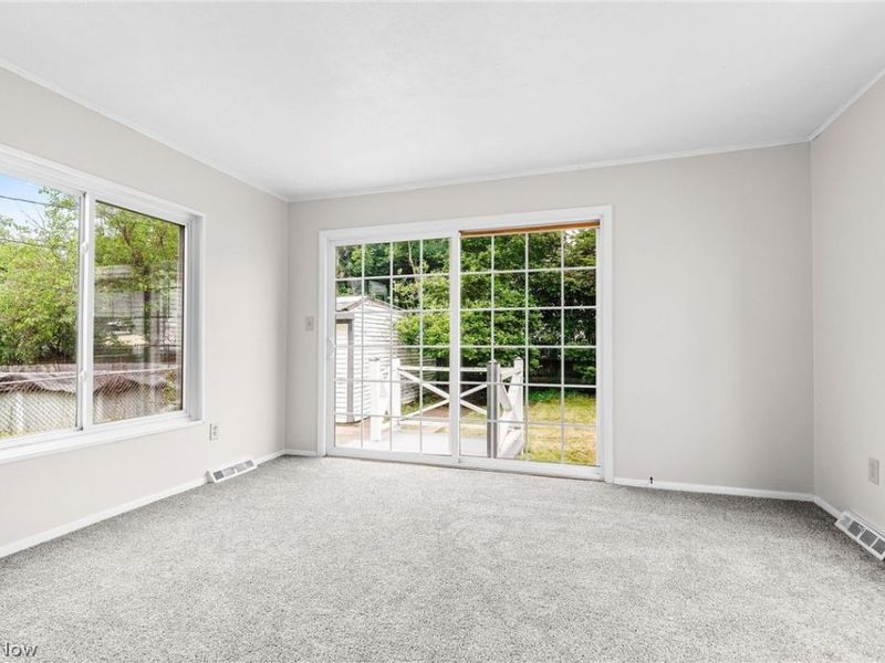 1905 Tampa Avenue , Cleveland, OH 44109 Photo 14