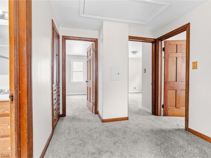 1905 Tampa Avenue , Cleveland, OH 44109 Photo 18