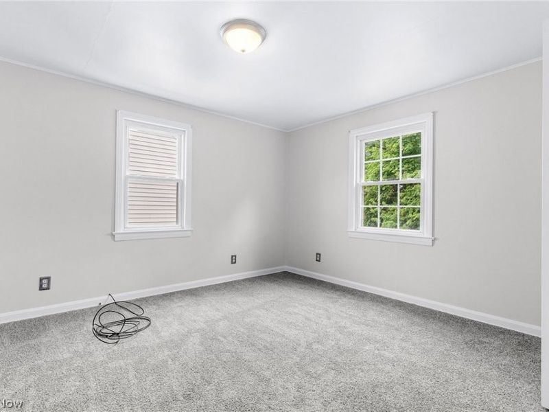 1905 Tampa Avenue , Cleveland, OH 44109 Photo 24