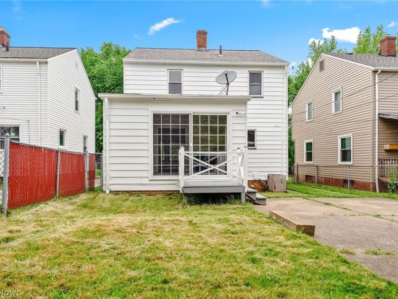1905 Tampa Avenue , Cleveland, OH 44109 Photo 36