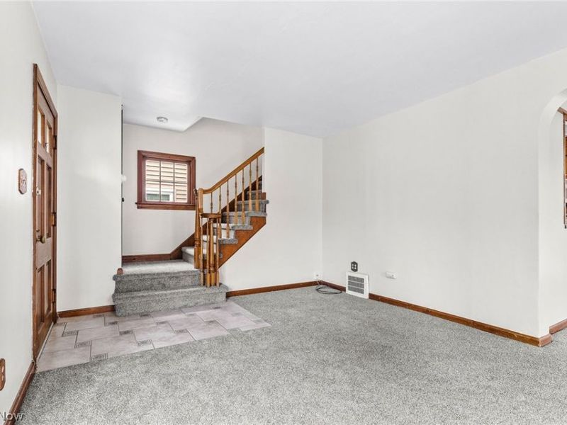 1905 Tampa Avenue , Cleveland, OH 44109 Photo 4