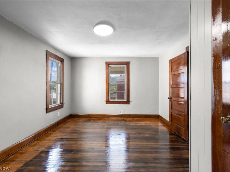 1923 Guernsey Street, Bellaire, OH 43906 Photo 9