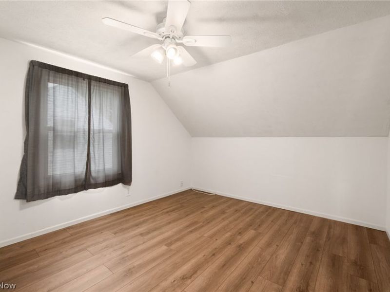 27030 Farringdon Avenue , Euclid, OH 44132 Photo 19