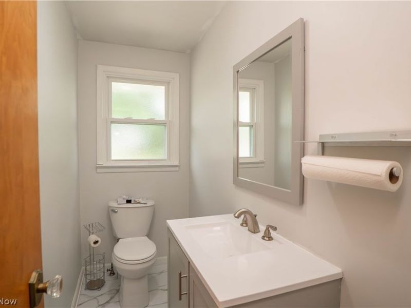 4544 Lakeknoll Street , Louisville, OH 44641 Photo 18
